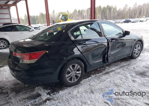 2011 Honda Accord 2.4 Se z USA, uszkodzony, nr VIN 1HGCP2F60BA136028
